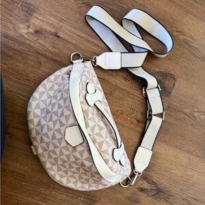 White Geometric Pattern Crossbody Bag with Adjustable Strap